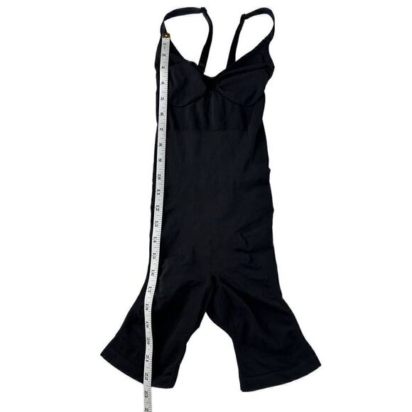 NWOT Skims Seamless Sculpt Mid Thigh Bodysuit in Onyx Women’s Size S/M - Picture 4 of 7